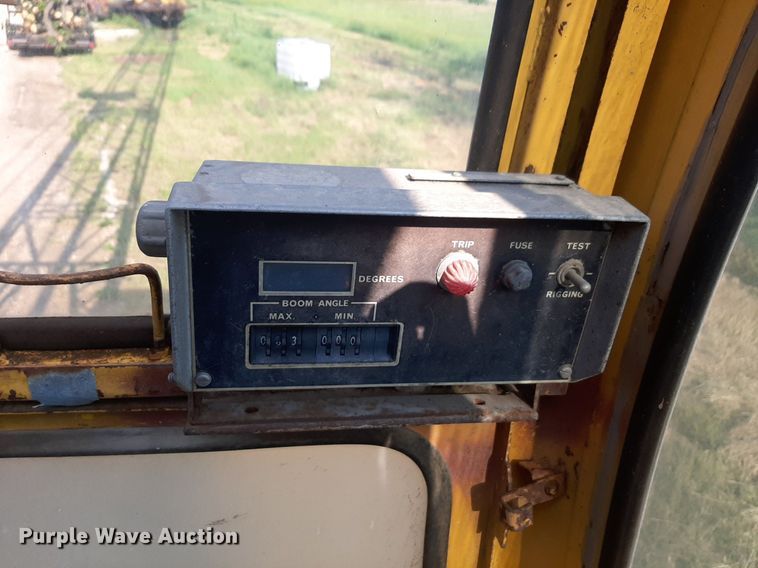 image for item DQ7108 P&H 650 ATC crane