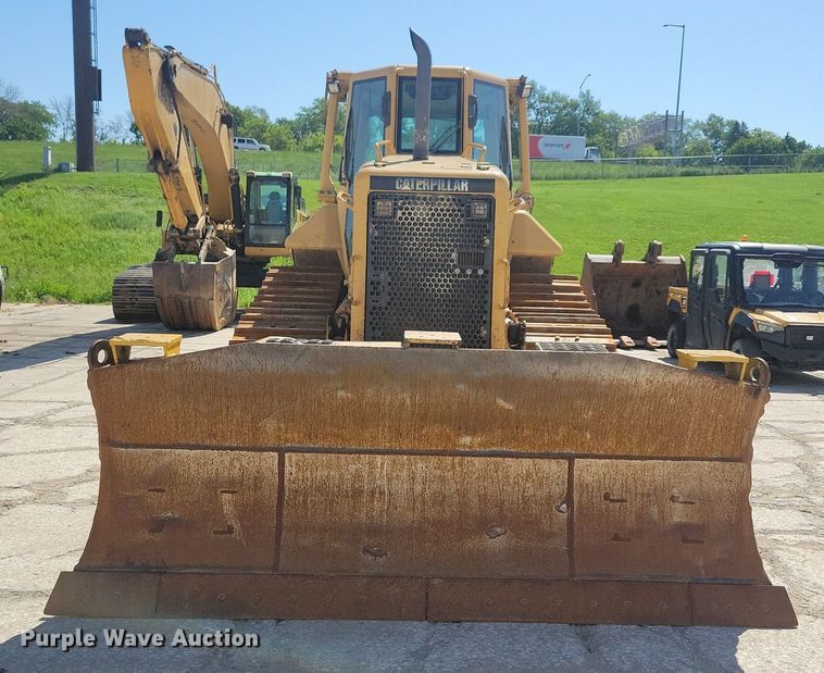 image for item DR4306 2006 Caterpillar D6N XL dozer