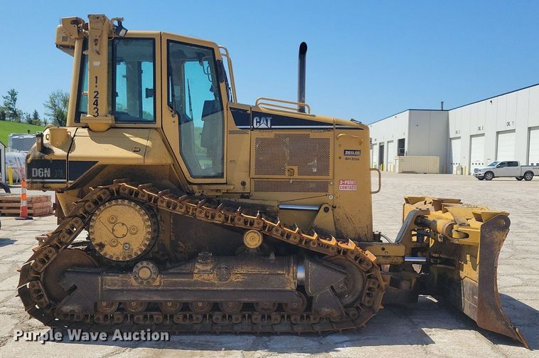 image for item DR4306 2006 Caterpillar D6N XL dozer
