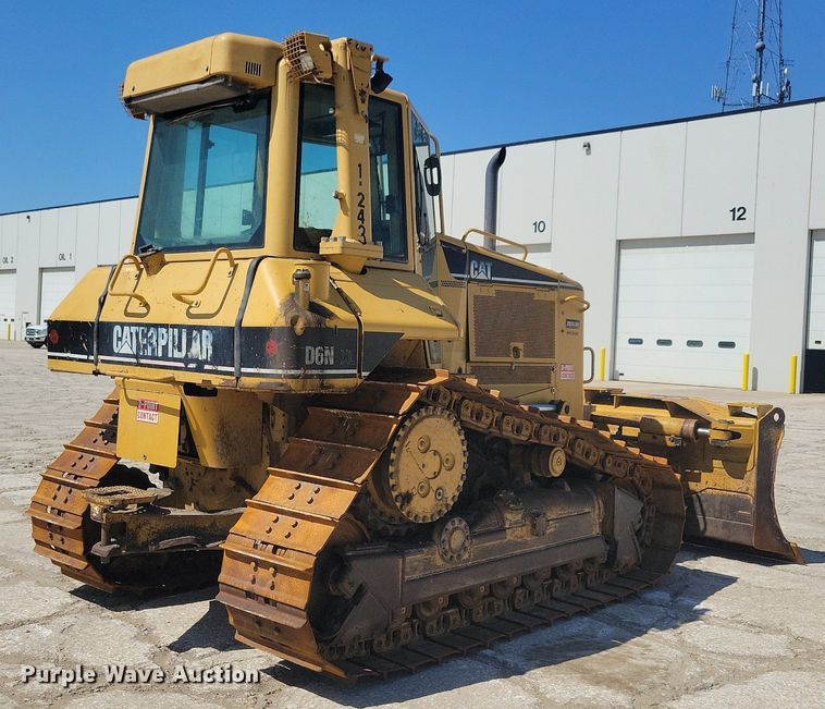 image for item DR4306 2006 Caterpillar D6N XL dozer