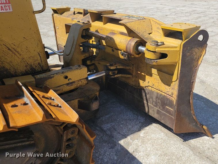 image for item DR4306 2006 Caterpillar D6N XL dozer