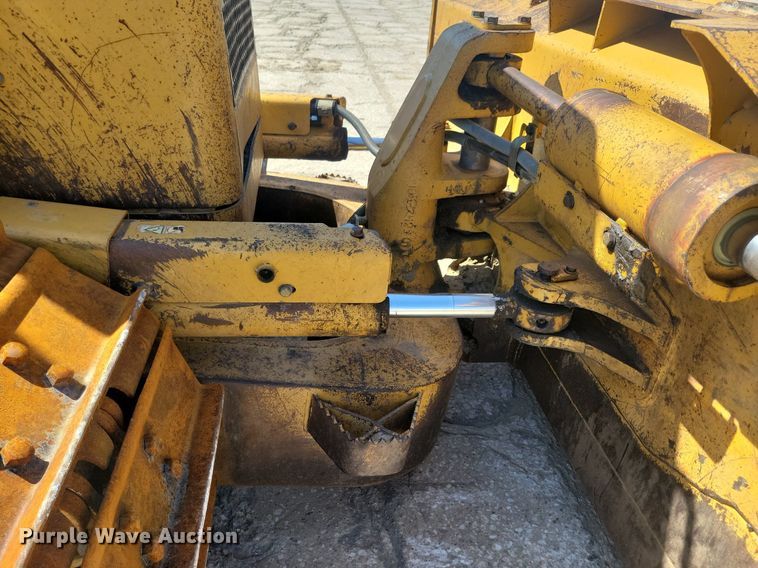 image for item DR4306 2006 Caterpillar D6N XL dozer