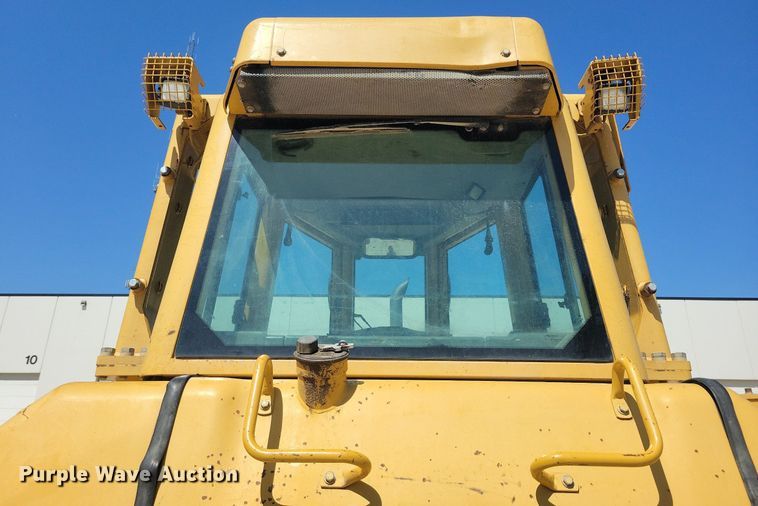 image for item DR4306 2006 Caterpillar D6N XL dozer