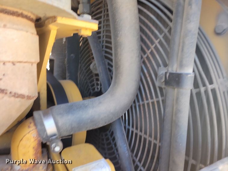 image for item DR4306 2006 Caterpillar D6N XL dozer