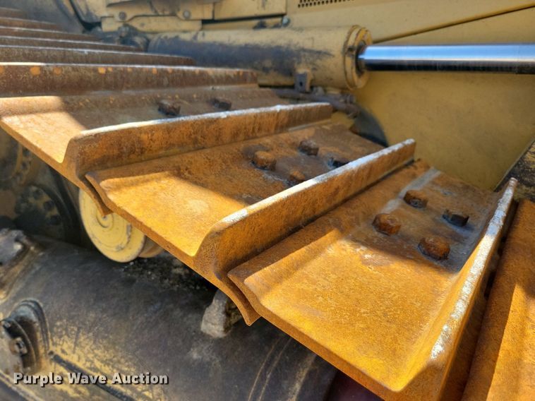 image for item DR4306 2006 Caterpillar D6N XL dozer