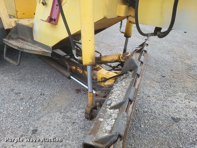image for item DR4778 Gehl motor grader