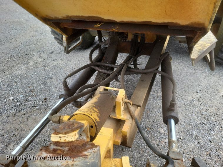 image for item DR4778 Gehl motor grader