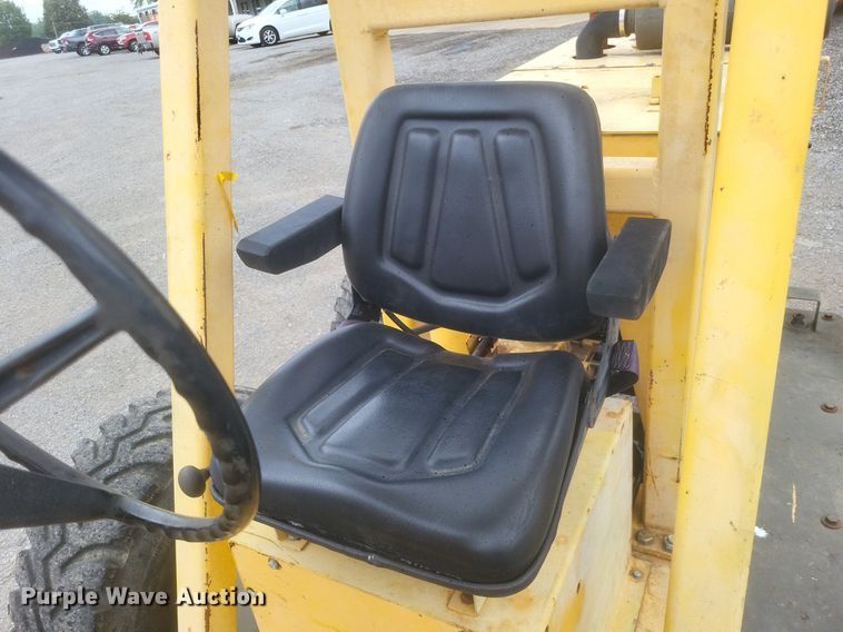 image for item DR4778 Gehl motor grader