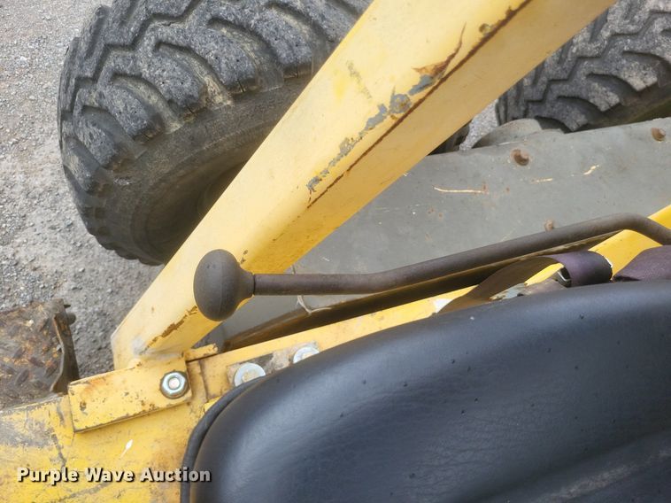image for item DR4778 Gehl motor grader