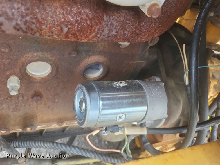 image for item DR4778 Gehl motor grader