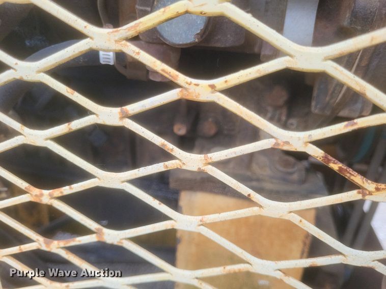 image for item DR4778 Gehl motor grader