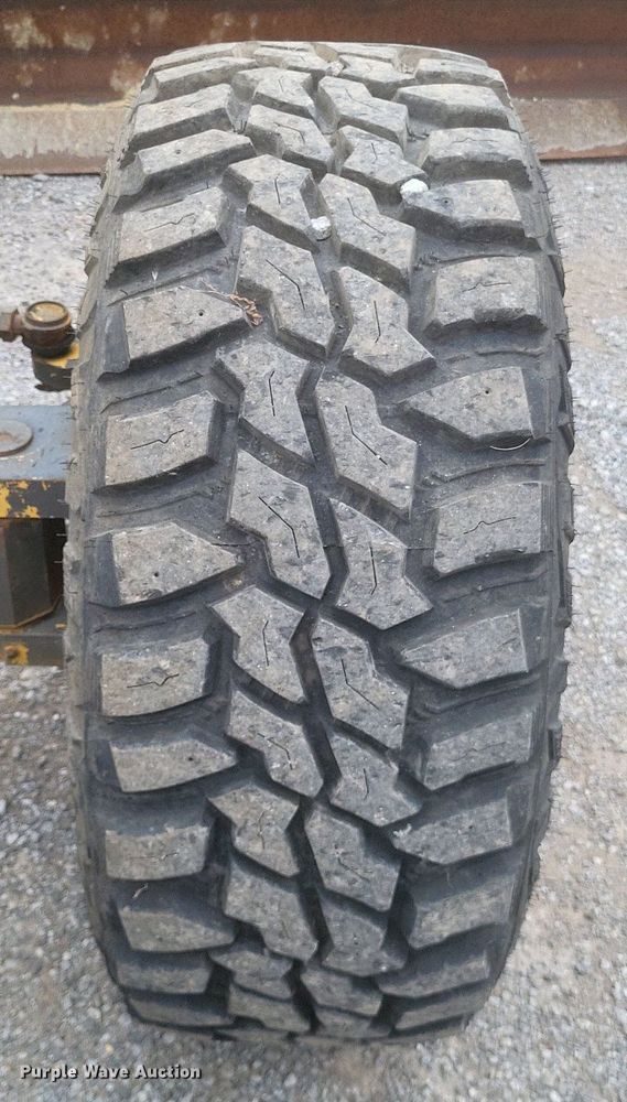 image for item DR4778 Gehl motor grader