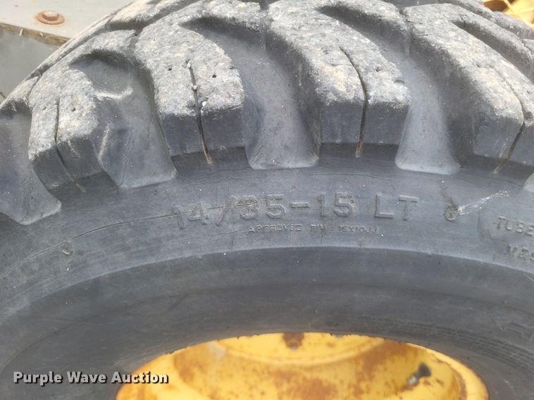 image for item DR4778 Gehl motor grader