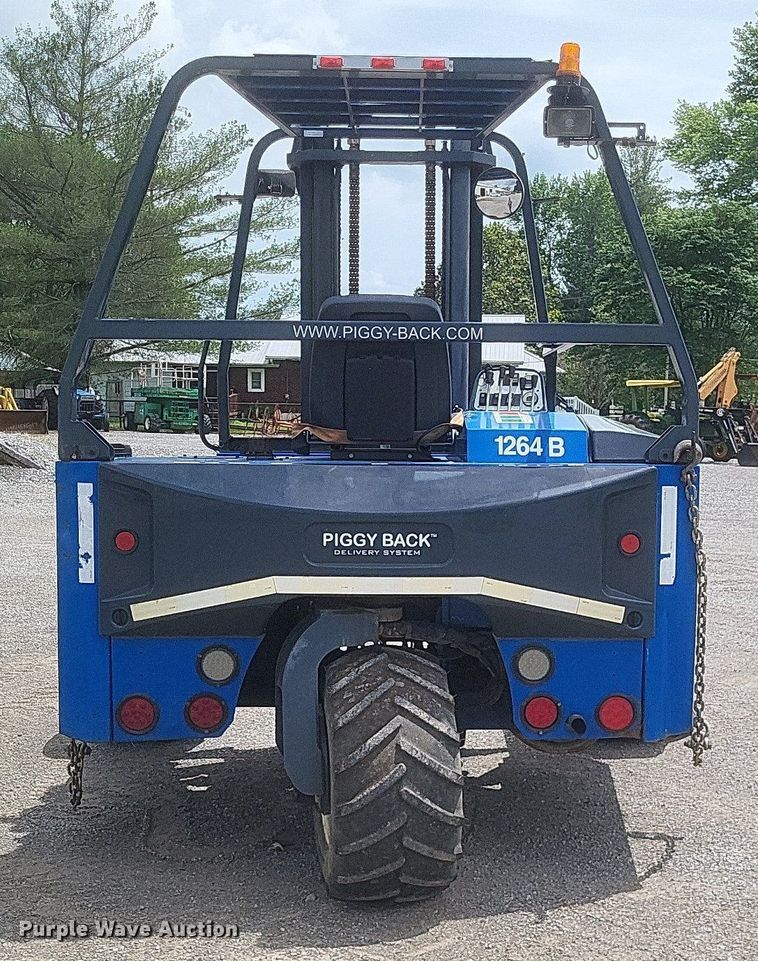 image for item DR4779 2013 Great Dane  FSP-0024-00099 flatbed trailer with forklift