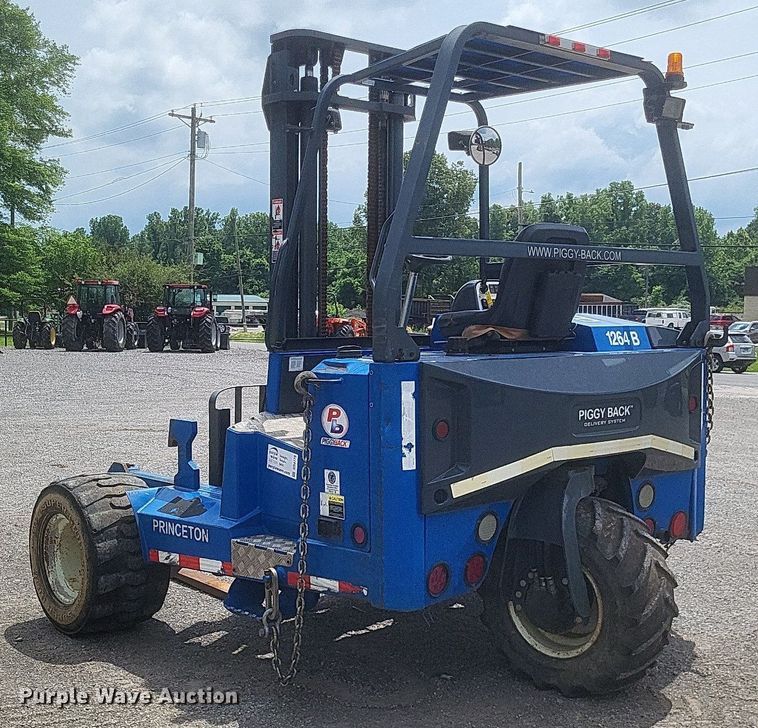 image for item DR4779 2013 Great Dane  FSP-0024-00099 flatbed trailer with forklift