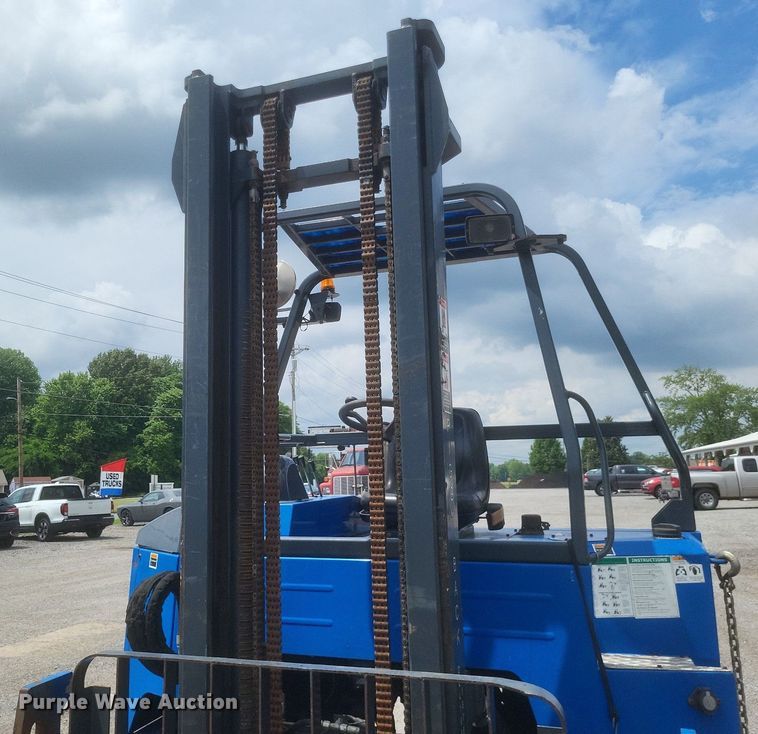 image for item DR4779 2013 Great Dane  FSP-0024-00099 flatbed trailer with forklift