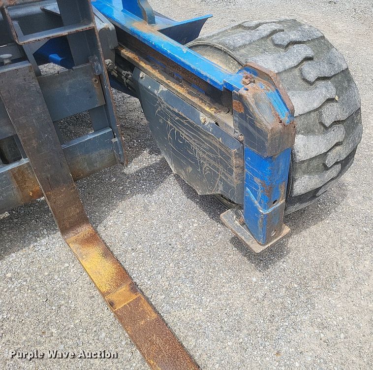 image for item DR4779 2013 Great Dane  FSP-0024-00099 flatbed trailer with forklift