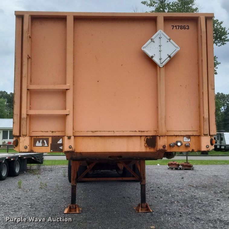 image for item DR4779 2013 Great Dane  FSP-0024-00099 flatbed trailer with forklift