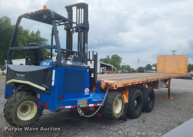 image for item DR4779 2013 Great Dane  FSP-0024-00099 flatbed trailer with forklift