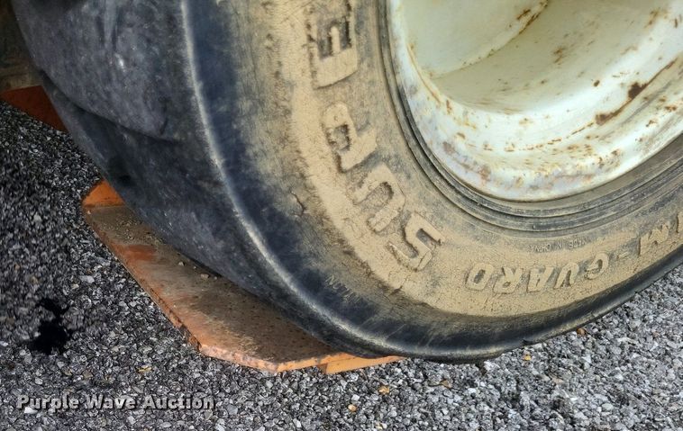 image for item DR4779 2013 Great Dane  FSP-0024-00099 flatbed trailer with forklift