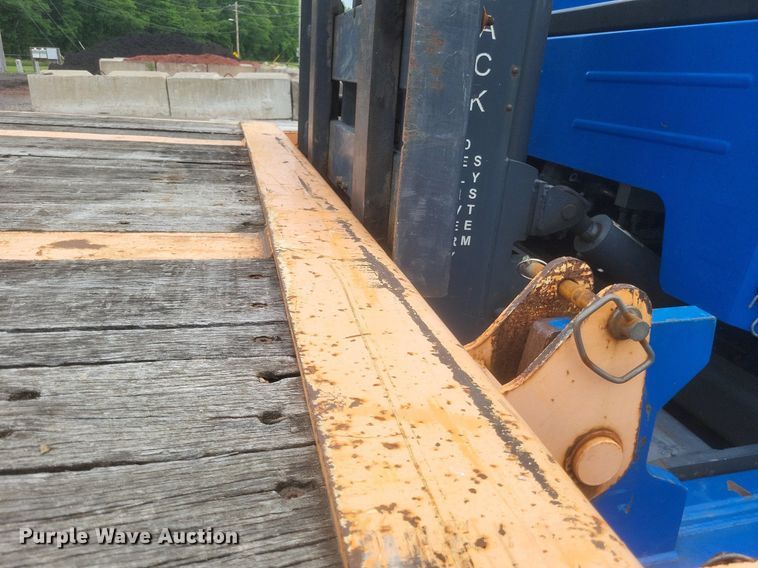 image for item DR4779 2013 Great Dane  FSP-0024-00099 flatbed trailer with forklift