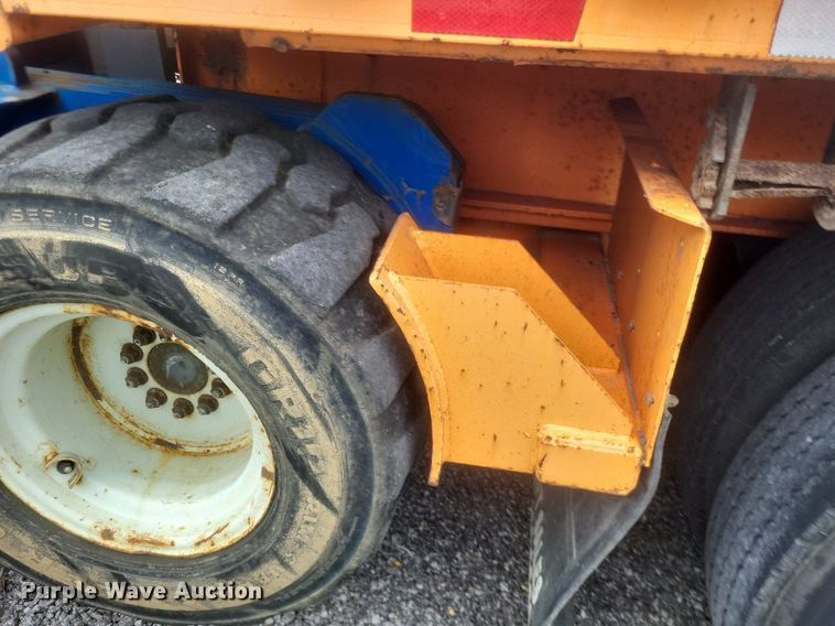 image for item DR4779 2013 Great Dane  FSP-0024-00099 flatbed trailer with forklift