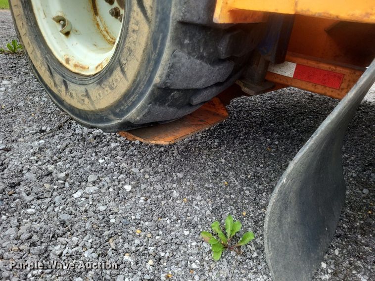 image for item DR4779 2013 Great Dane  FSP-0024-00099 flatbed trailer with forklift