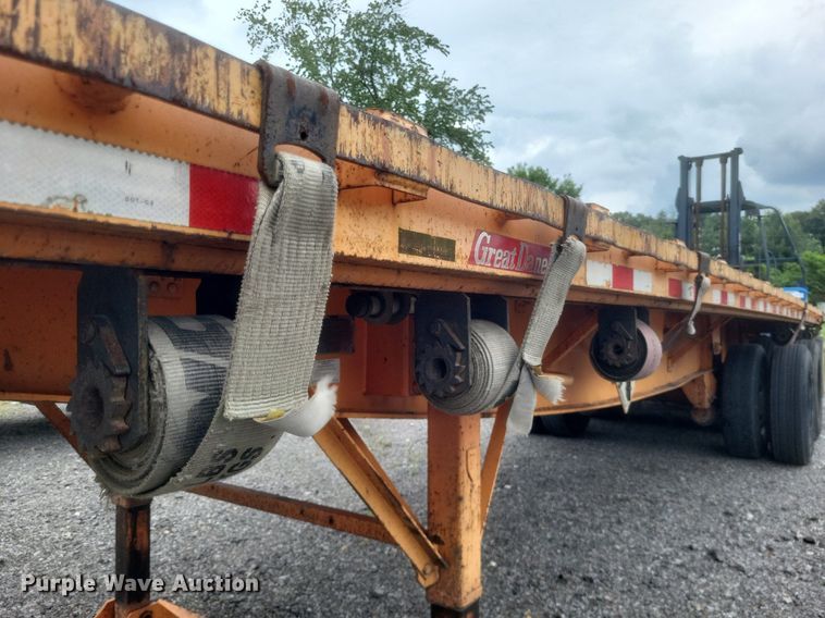 image for item DR4779 2013 Great Dane  FSP-0024-00099 flatbed trailer with forklift