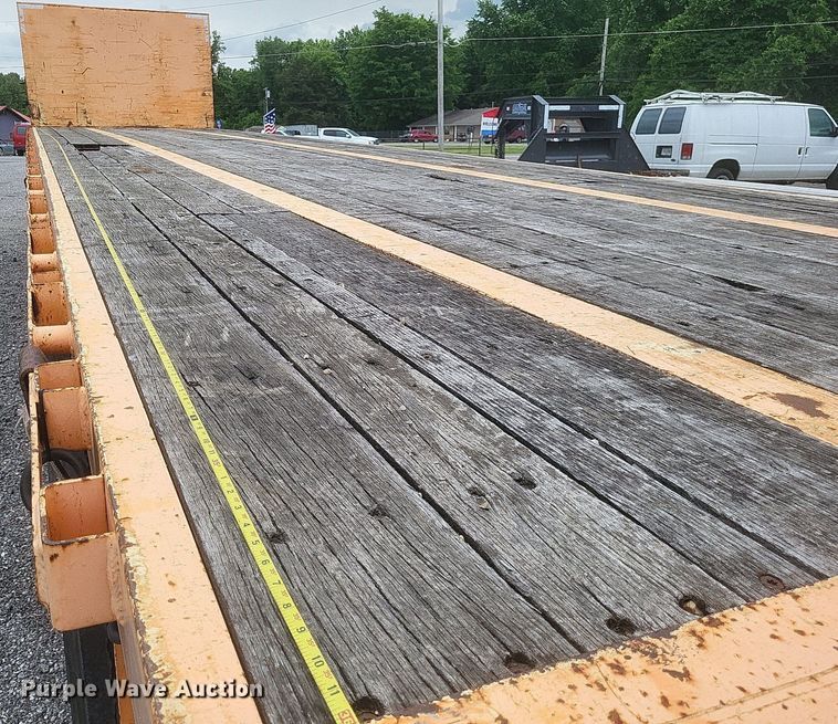 image for item DR4779 2013 Great Dane  FSP-0024-00099 flatbed trailer with forklift