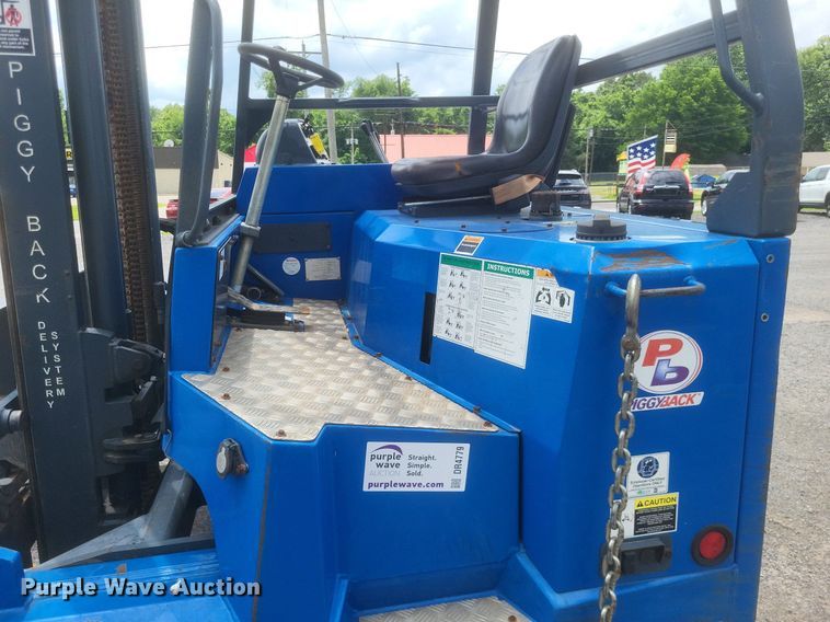 image for item DR4779 2013 Great Dane  FSP-0024-00099 flatbed trailer with forklift