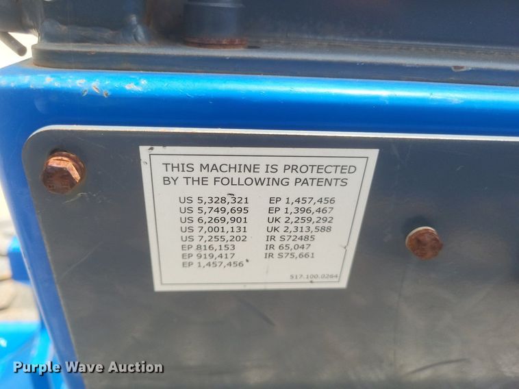 image for item DR4779 2013 Great Dane  FSP-0024-00099 flatbed trailer with forklift