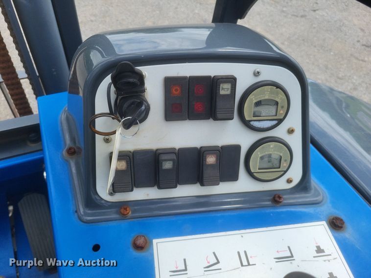 image for item DR4779 2013 Great Dane  FSP-0024-00099 flatbed trailer with forklift