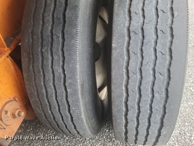 image for item DR4779 2013 Great Dane  FSP-0024-00099 flatbed trailer with forklift