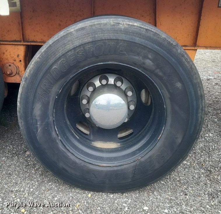 image for item DR4779 2013 Great Dane  FSP-0024-00099 flatbed trailer with forklift