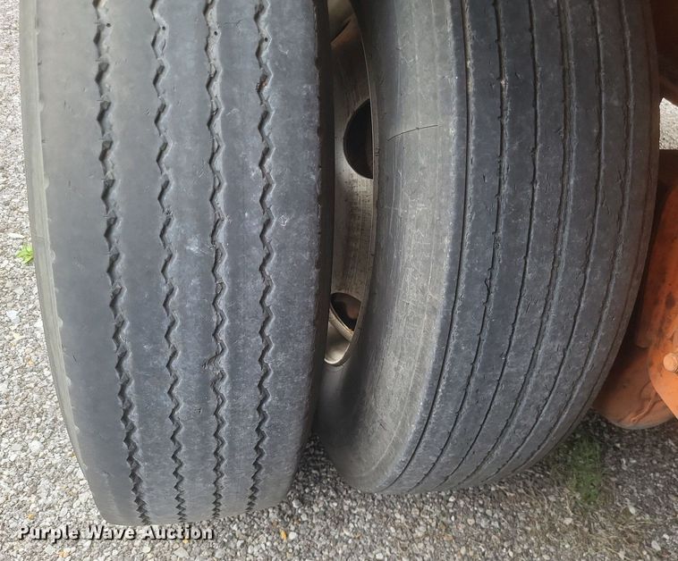 image for item DR4779 2013 Great Dane  FSP-0024-00099 flatbed trailer with forklift