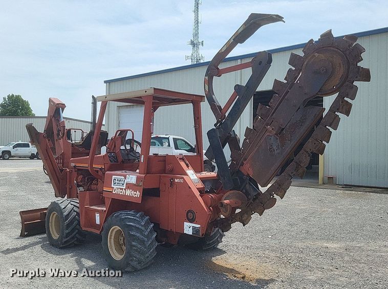 image for item DR4792 1998 Ditch Witch  5110 trencher
