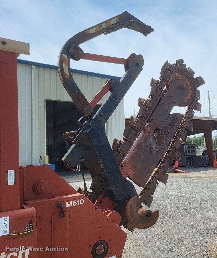 image for item DR4792 1998 Ditch Witch  5110 trencher