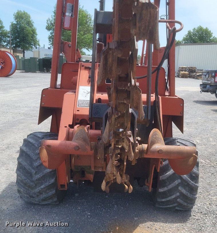 image for item DR4792 1998 Ditch Witch  5110 trencher