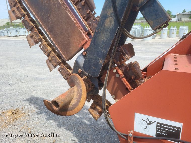 image for item DR4792 1998 Ditch Witch  5110 trencher