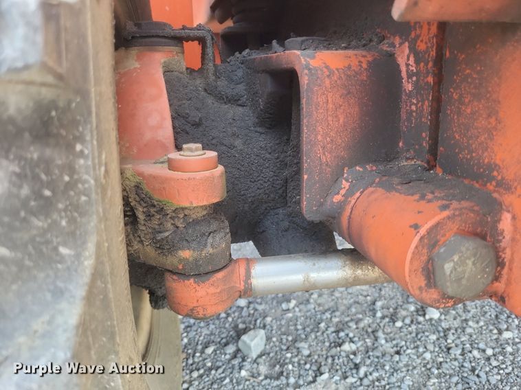 image for item DR4792 1998 Ditch Witch  5110 trencher