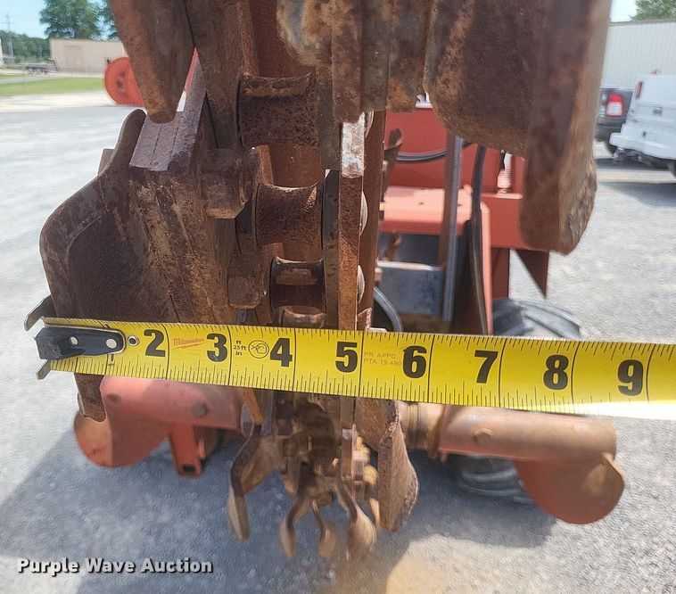 image for item DR4792 1998 Ditch Witch  5110 trencher
