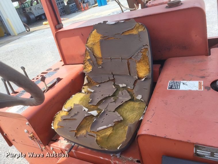 image for item DR4792 1998 Ditch Witch  5110 trencher