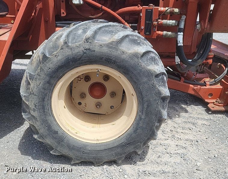 image for item DR4792 1998 Ditch Witch  5110 trencher