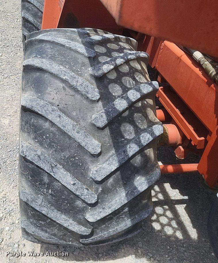 image for item DR4792 1998 Ditch Witch  5110 trencher