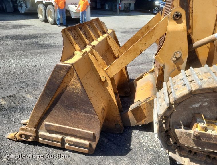 image for item DR4801 1986 Case 1155D track loader