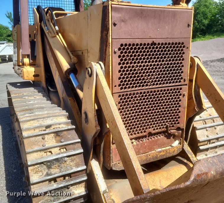 image for item DR4801 1986 Case 1155D track loader