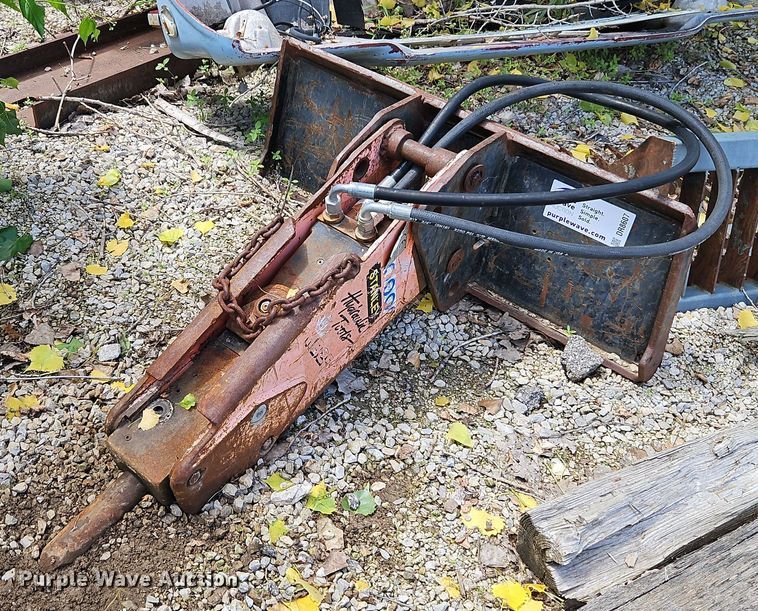 image for item DR8607 Stanley MB256 skid steer breaker