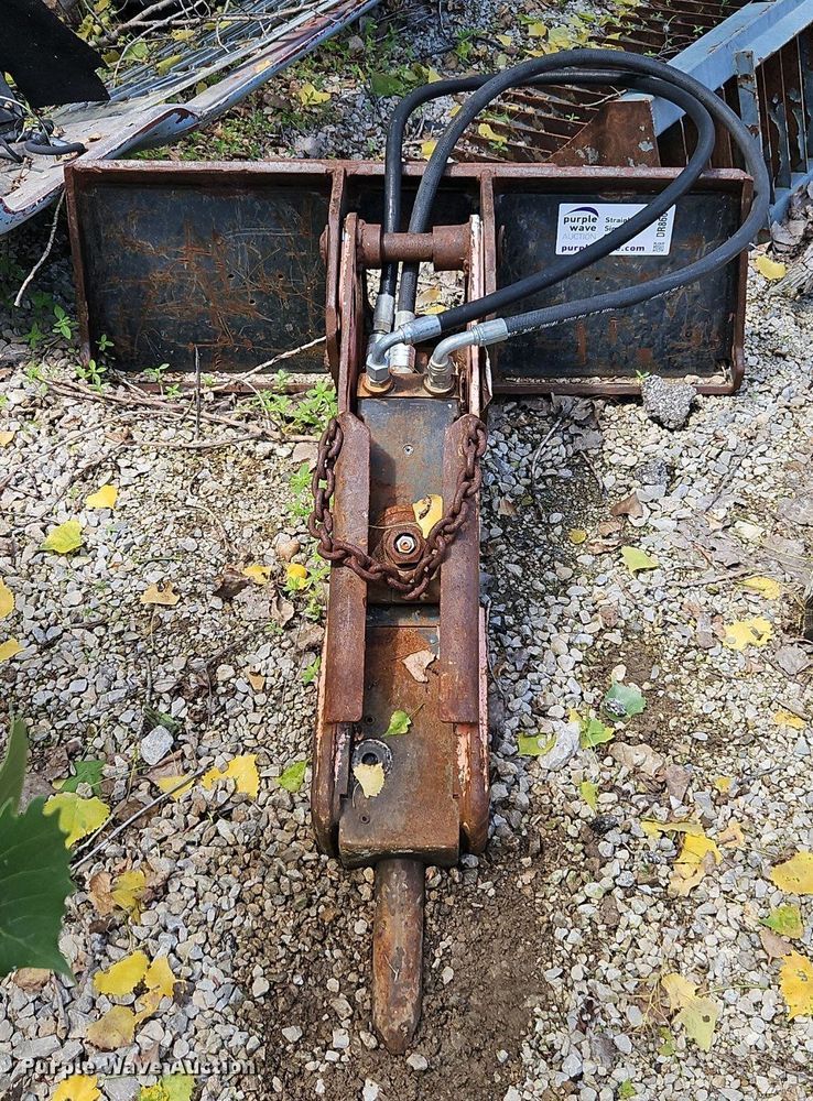 image for item DR8607 Stanley MB256 skid steer breaker