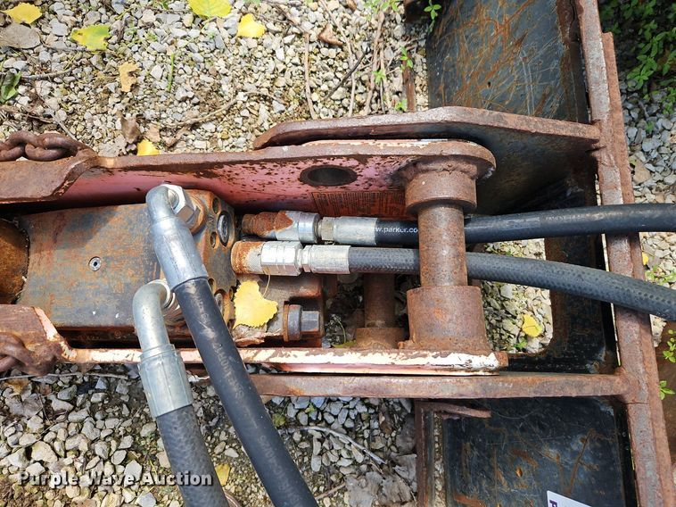 image for item DR8607 Stanley MB256 skid steer breaker