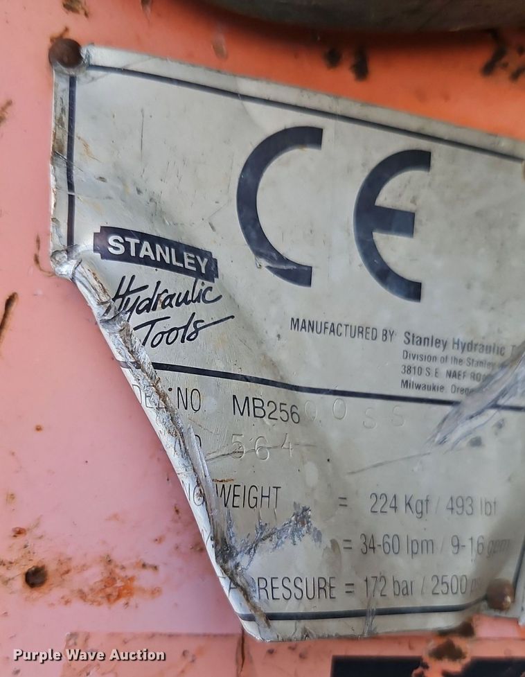 image for item DR8607 Stanley MB256 skid steer breaker